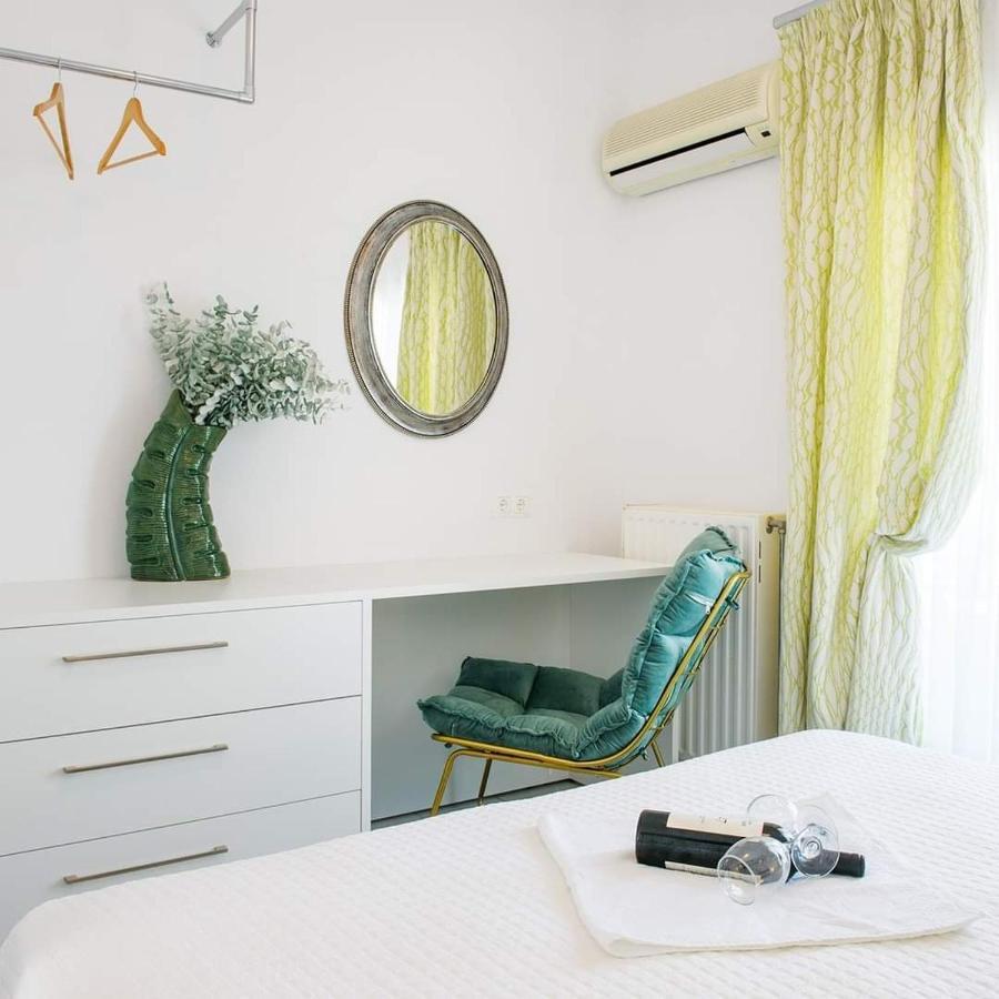 לריסוס Hotel Papanikolaou מראה חיצוני תמונה