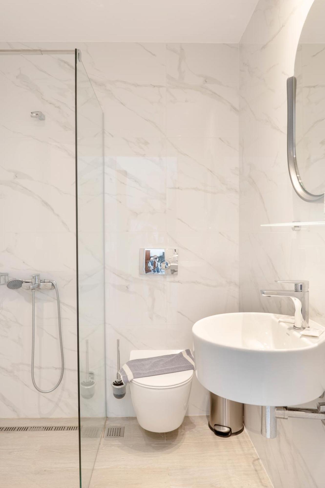 לריסוס Hotel Papanikolaou מראה חיצוני תמונה