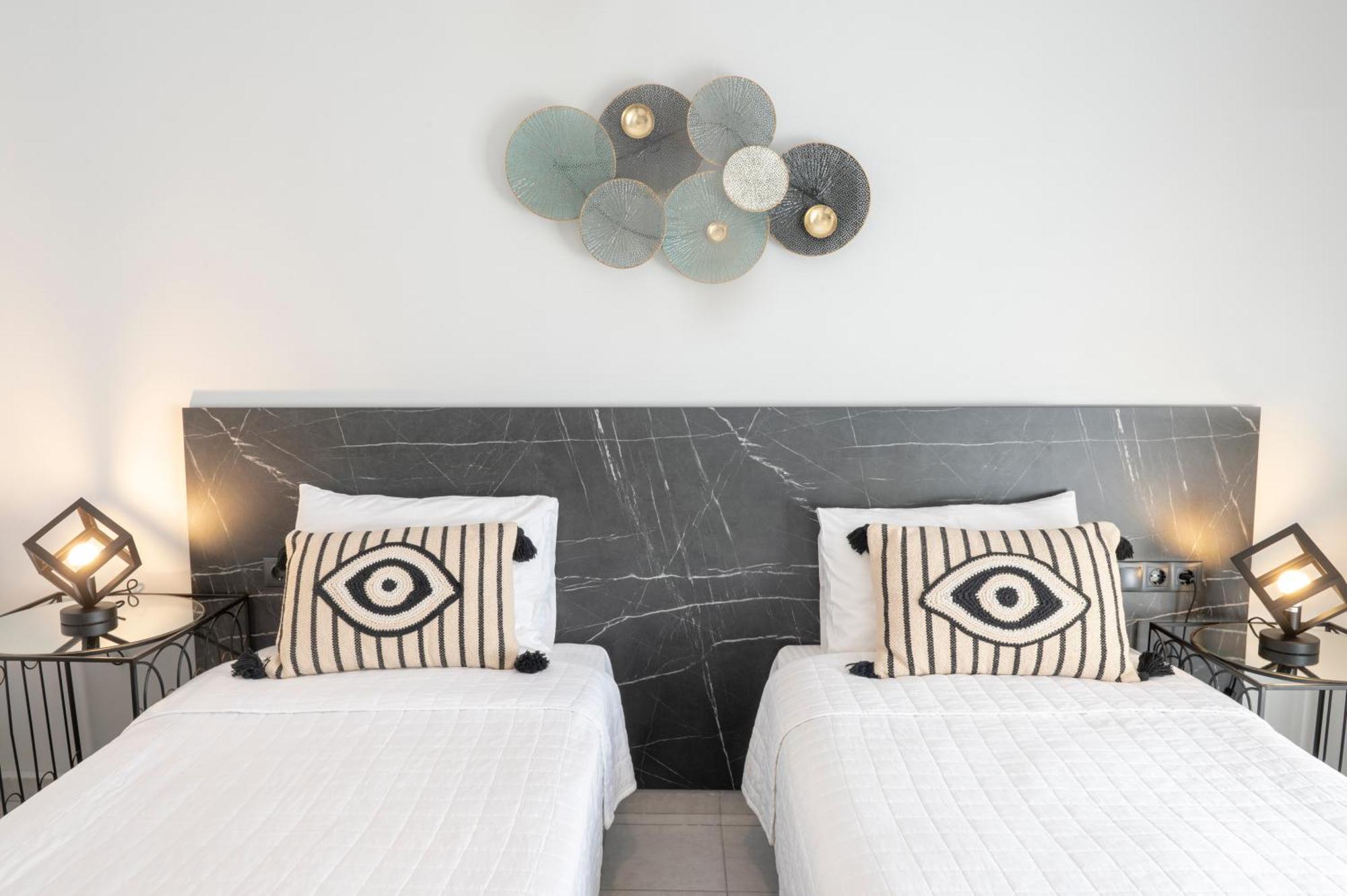 לריסוס Hotel Papanikolaou מראה חיצוני תמונה