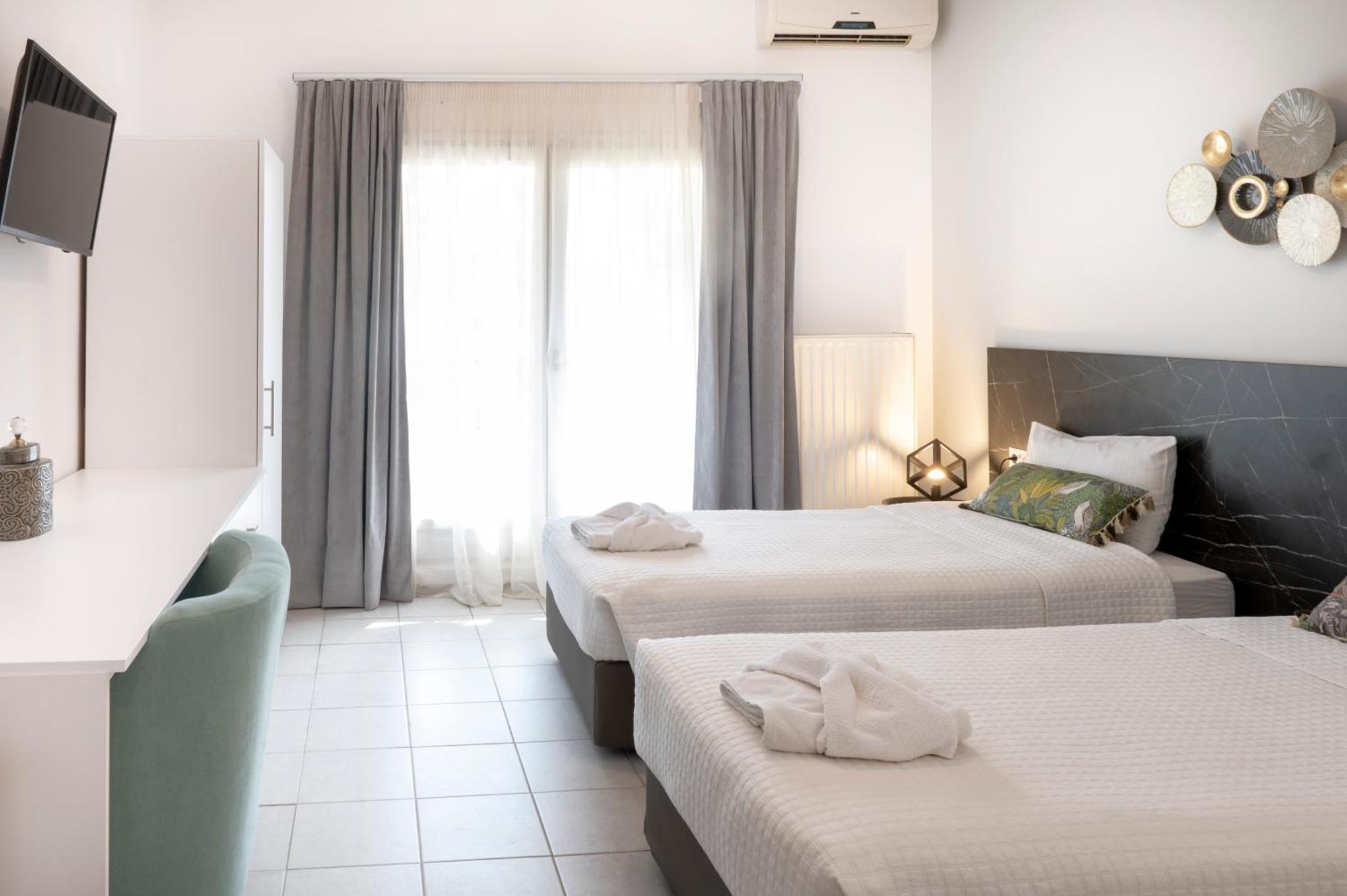 לריסוס Hotel Papanikolaou מראה חיצוני תמונה